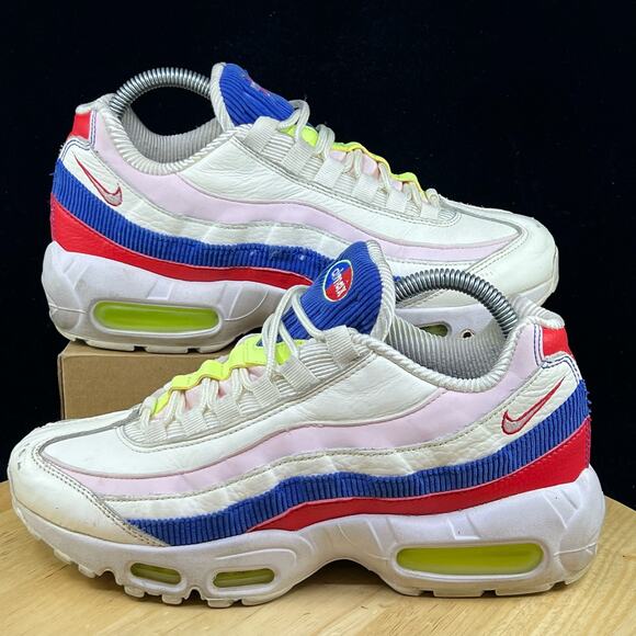 Nike Shoes - Nike Air Max 95 SE Women’s Size 8 Shoes Panache Sail Artic Pink AQ4138 101